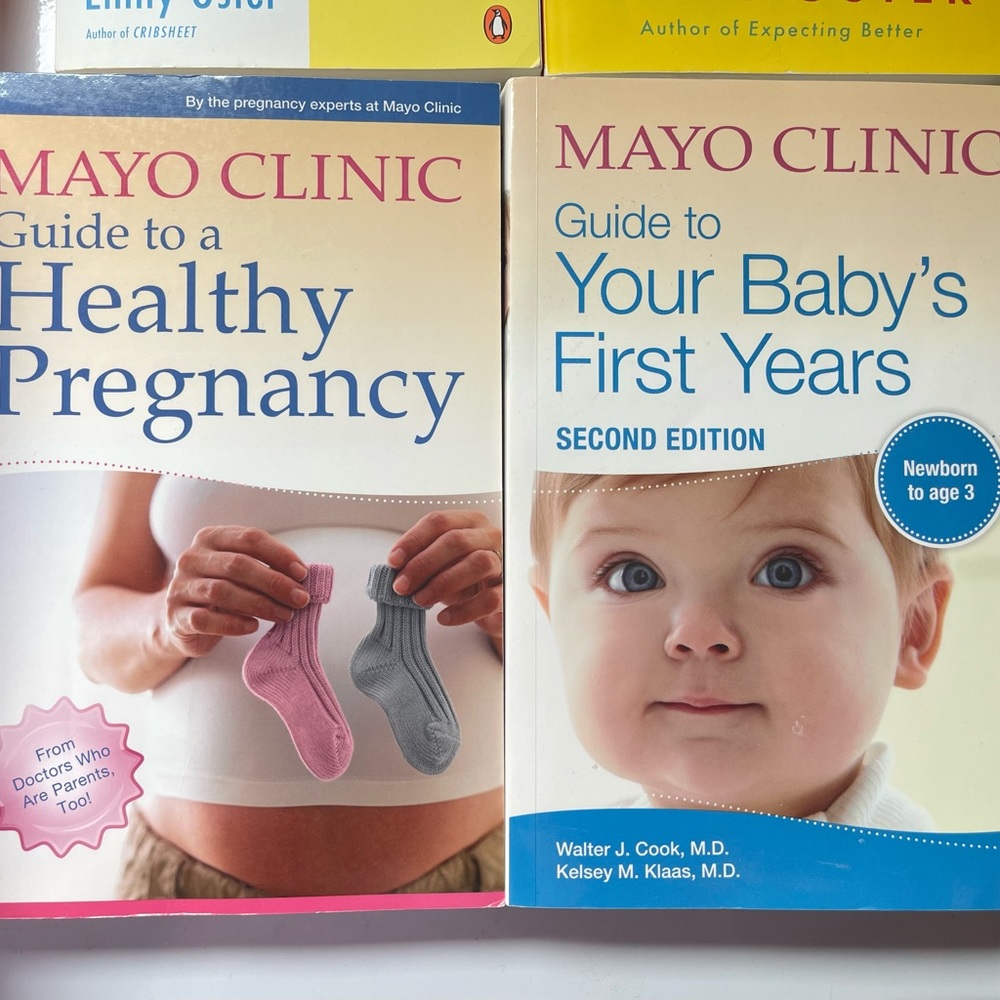 Mayo Clinic set of two - pregnancy and infant care books. Excellent condition